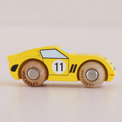 LE TOY VAN Samochodzik Luca
