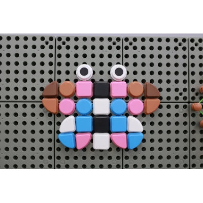 MASTERKIDZ Zestaw Kołeczki w kształcie figur geometrycznych 64szt do tablic STEM | Pan Piksel