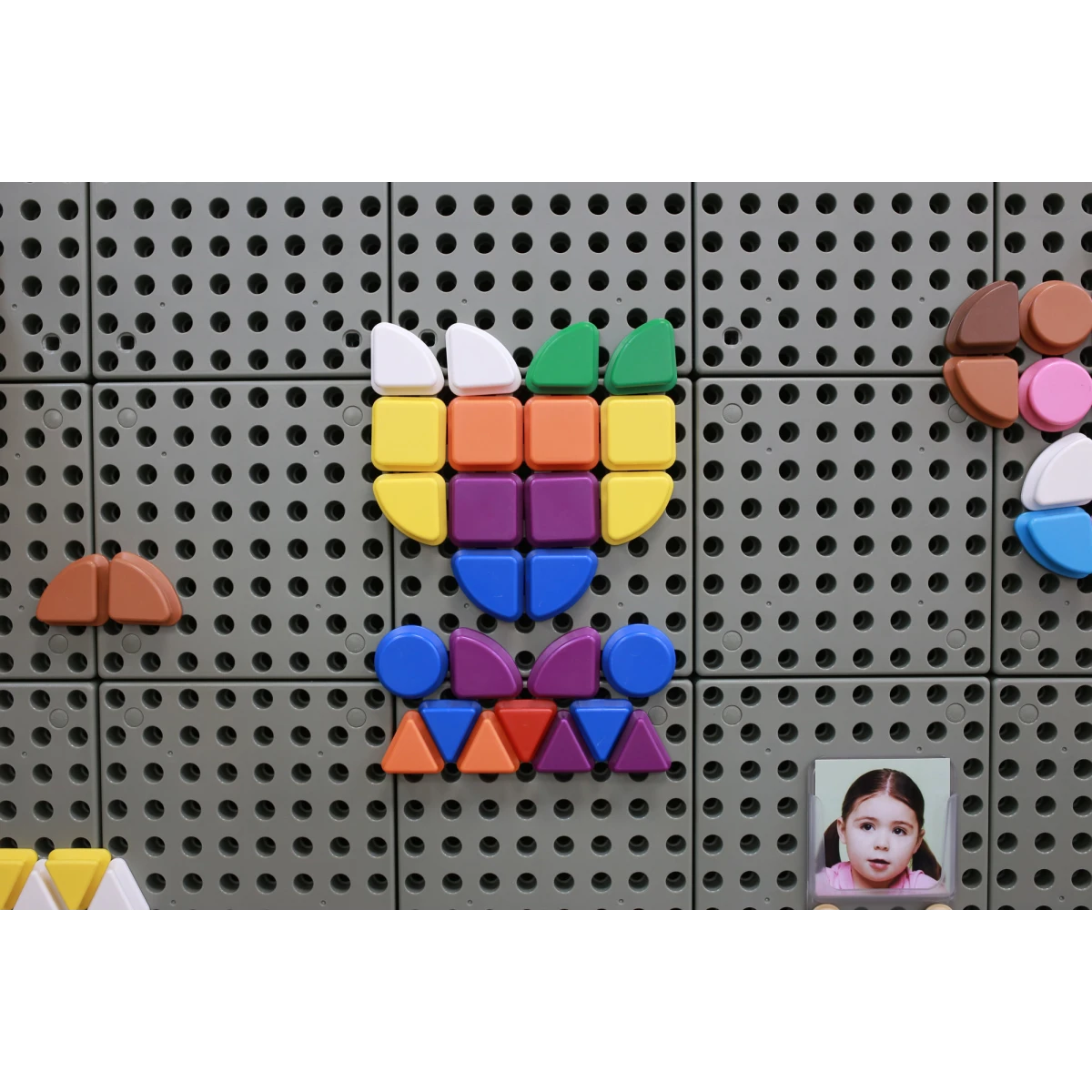 MASTERKIDZ Zestaw Kołeczki w kształcie figur geometrycznych 64szt do tablic STEM | Pan Piksel