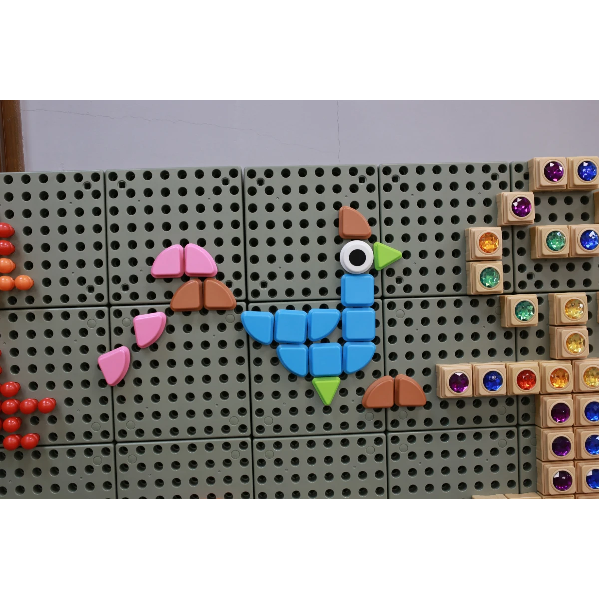 MASTERKIDZ Zestaw Kołeczki w kształcie figur geometrycznych 64szt do tablic STEM | Pan Piksel