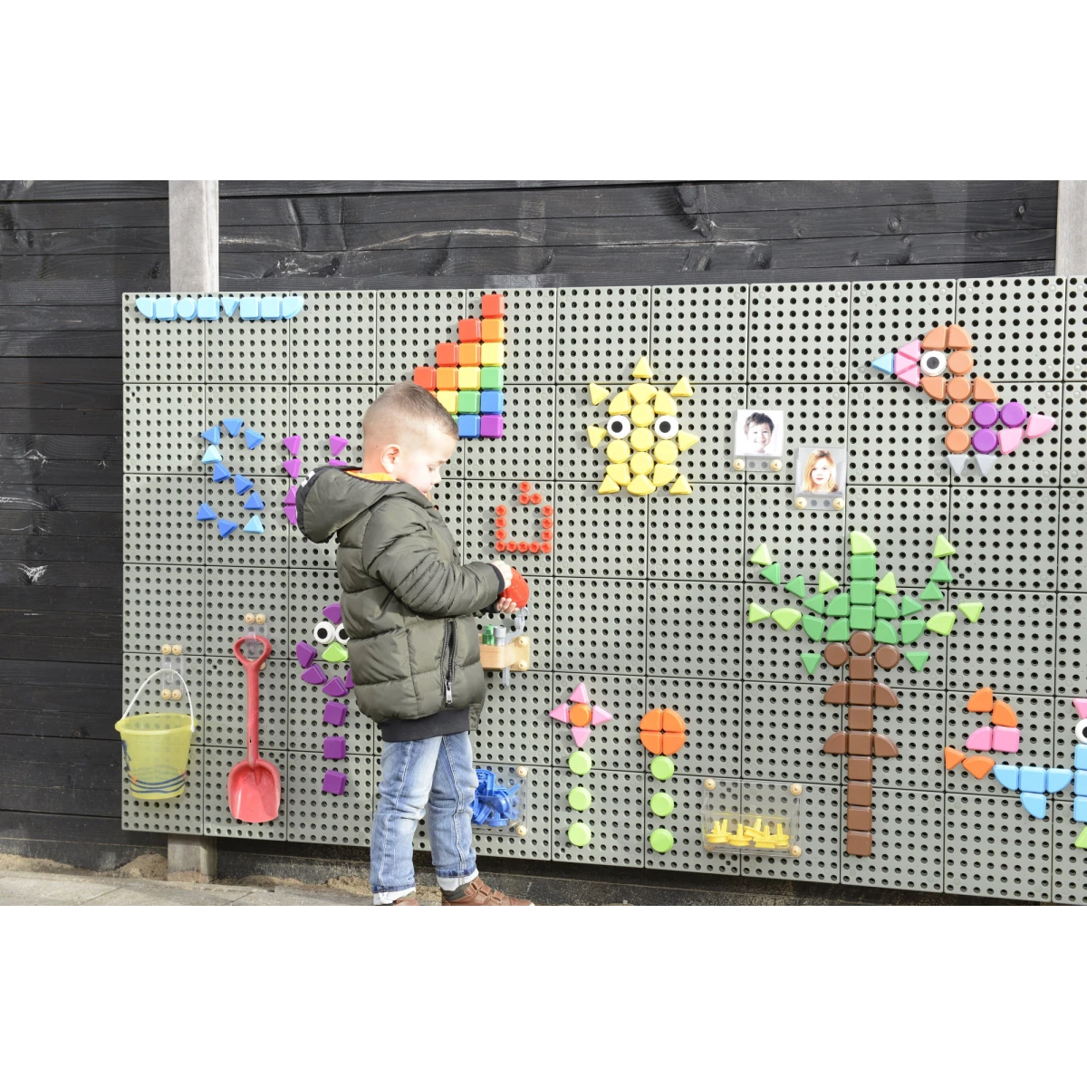 MASTERKIDZ Zestaw Kołeczki w kształcie figur geometrycznych 64szt do tablic STEM | Pan Piksel