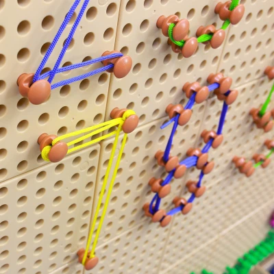 MASTERKIDZ Zestaw Kołeczki i Sznurki - Do Tablicy Naukowo-Kreatywnej STEM | Pan Piksel