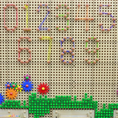 MASTERKIDZ Zestaw Kołeczki i Sznurki - Do Tablicy Naukowo-Kreatywnej STEM | Pan Piksel