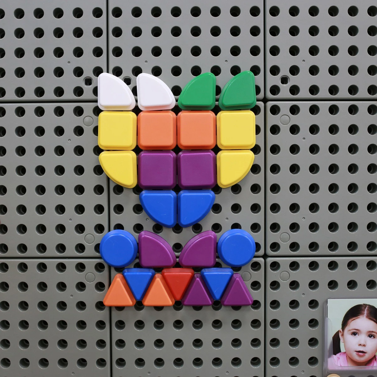 MASTERKIDZ Zestaw Kołeczki w kształcie figur geometrycznych 64szt do tablic STEM | Pan Piksel
