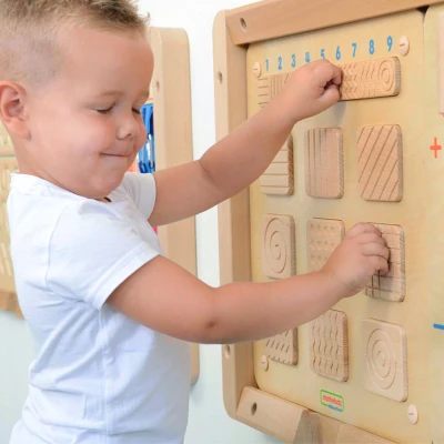 MASTERKIDZ Sensoryczna Tablica Ścienna Rozpoznawanie Faktury Powierzchni | Pan Piksel