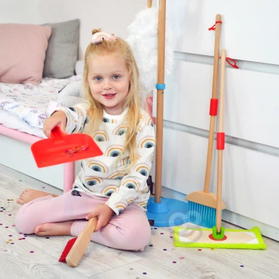 TOOKY TOY Drewniany Zestaw do Sprzątania dla Dzieci 6 el. | Pan Piksel