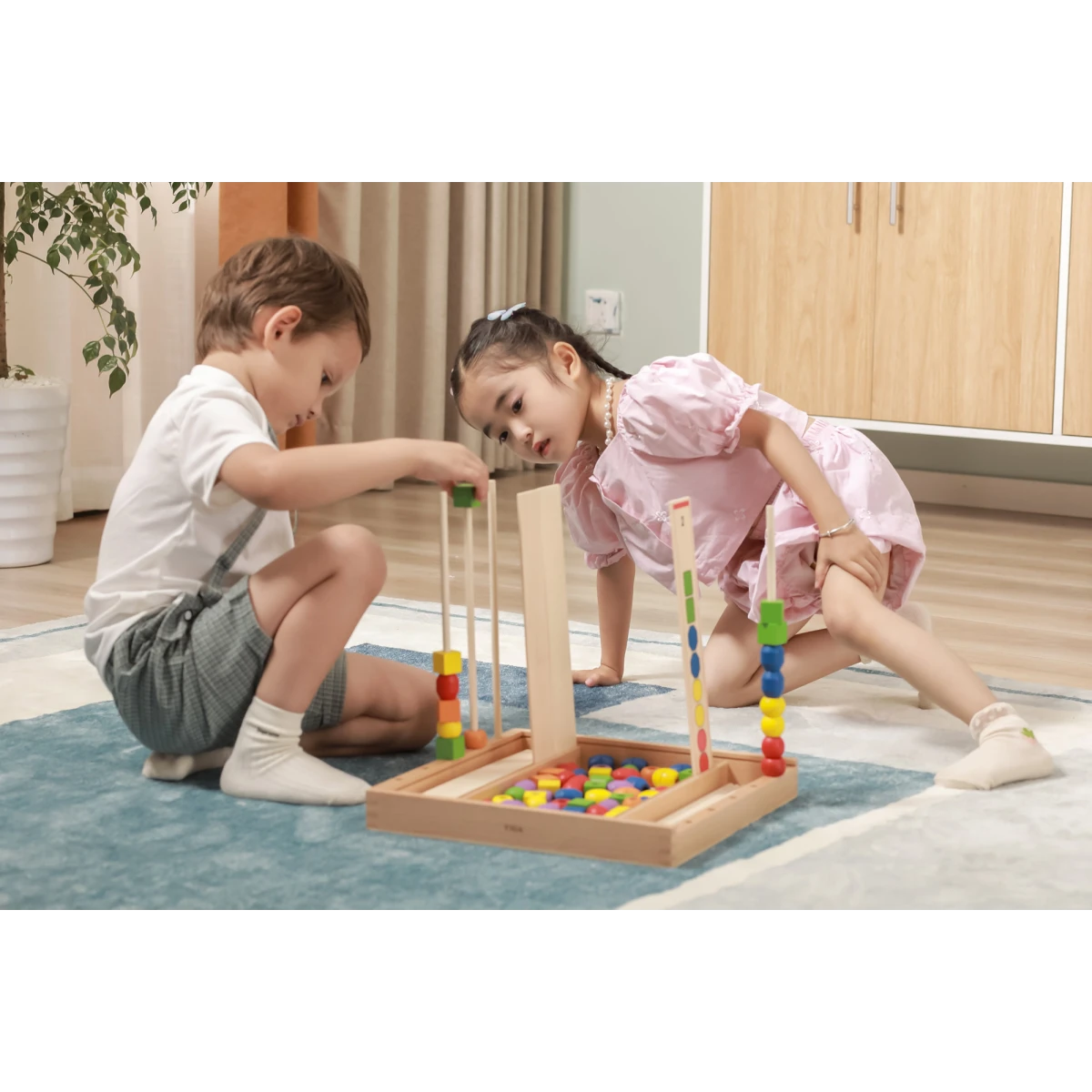 VIGA Drewniana Gra edukacyjna Logiczne koraliki  104 elementy Montessori | Pan Piksel