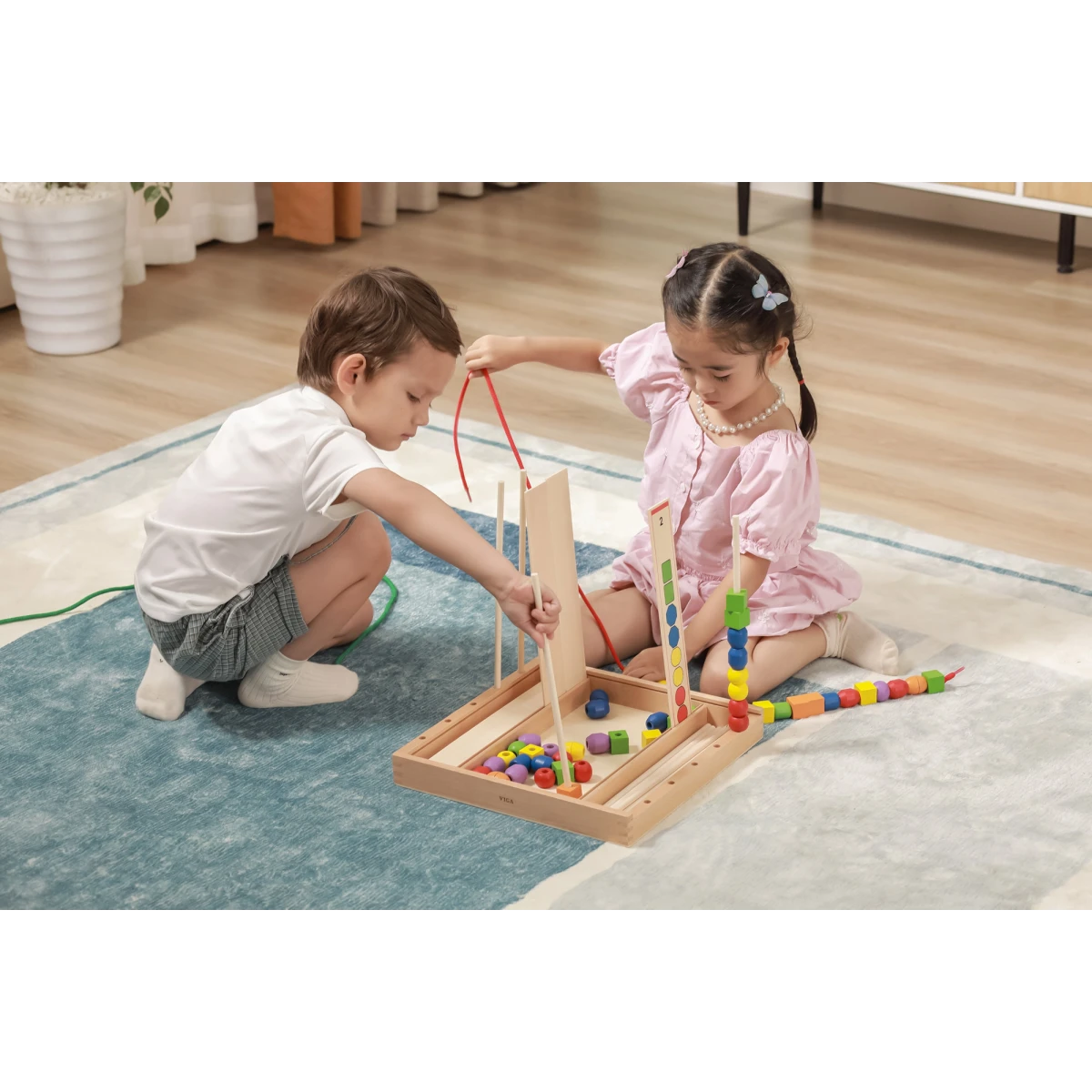 VIGA Drewniana Gra edukacyjna Logiczne koraliki  104 elementy Montessori | Pan Piksel