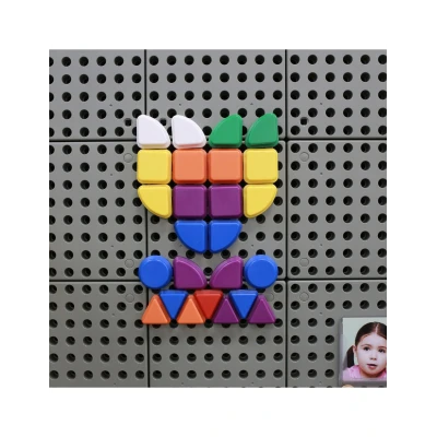 TOOKY TOY Drewniane Puzzle Montessori Farma z Pinezkami Do Dopasowania | Pan Piksel