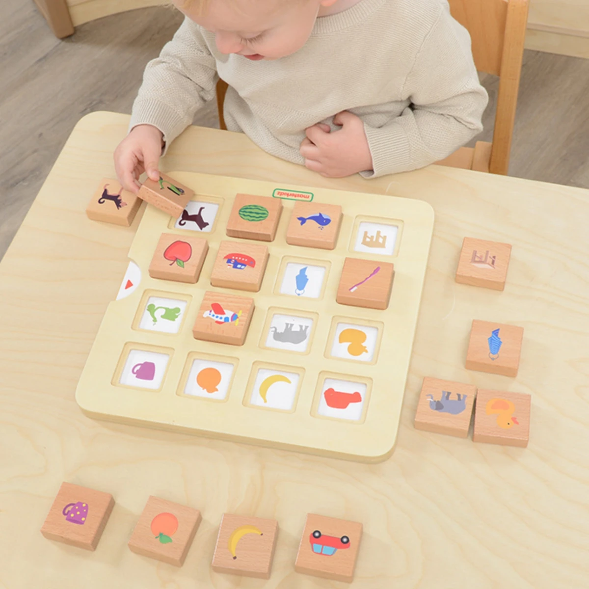 MASTERKIDZ Gra Dopasuj Cienie Łączenie w Pary Rozpoznawanie Przedmiotów Montessori | Pan Piksel