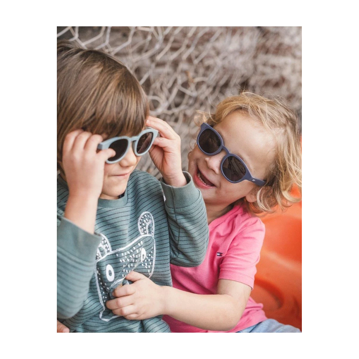 OKKY Okulary przeciwsłoneczne black 3-9 lat