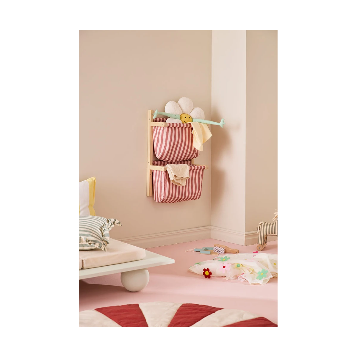KID'S CONCEPT półka ścienna materiałowa w paski clay pink