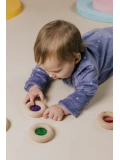 Petit Boum Drewniana zabawka sensoryczna do rączki Donut Calm Fioletowy 6m+