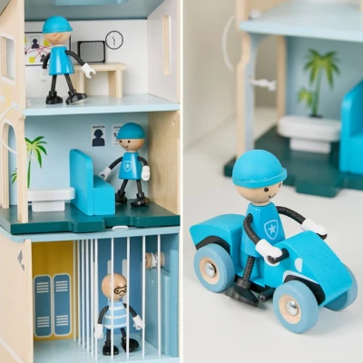 CLASSIC WORLD Posterunek Policji Drewniany Samochód Helikopter FIgurki 12el.