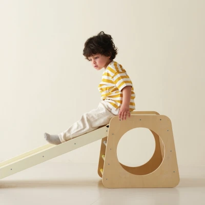 CLASSIC WORLD Drewniany Zestaw Wspinaczkowy Trójkąt Montessori 5w1 - Plac Zabaw Siłownia Indoor dla Dzieci