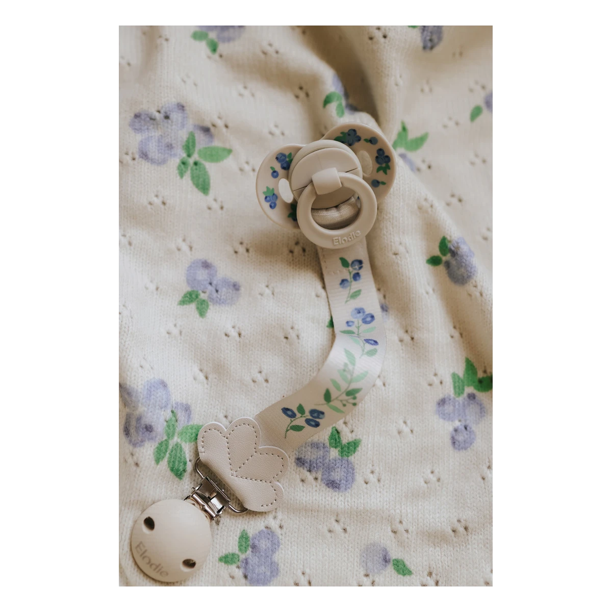 ELODIE DETAILS zawieszka do smoczka Blueberry Bliss