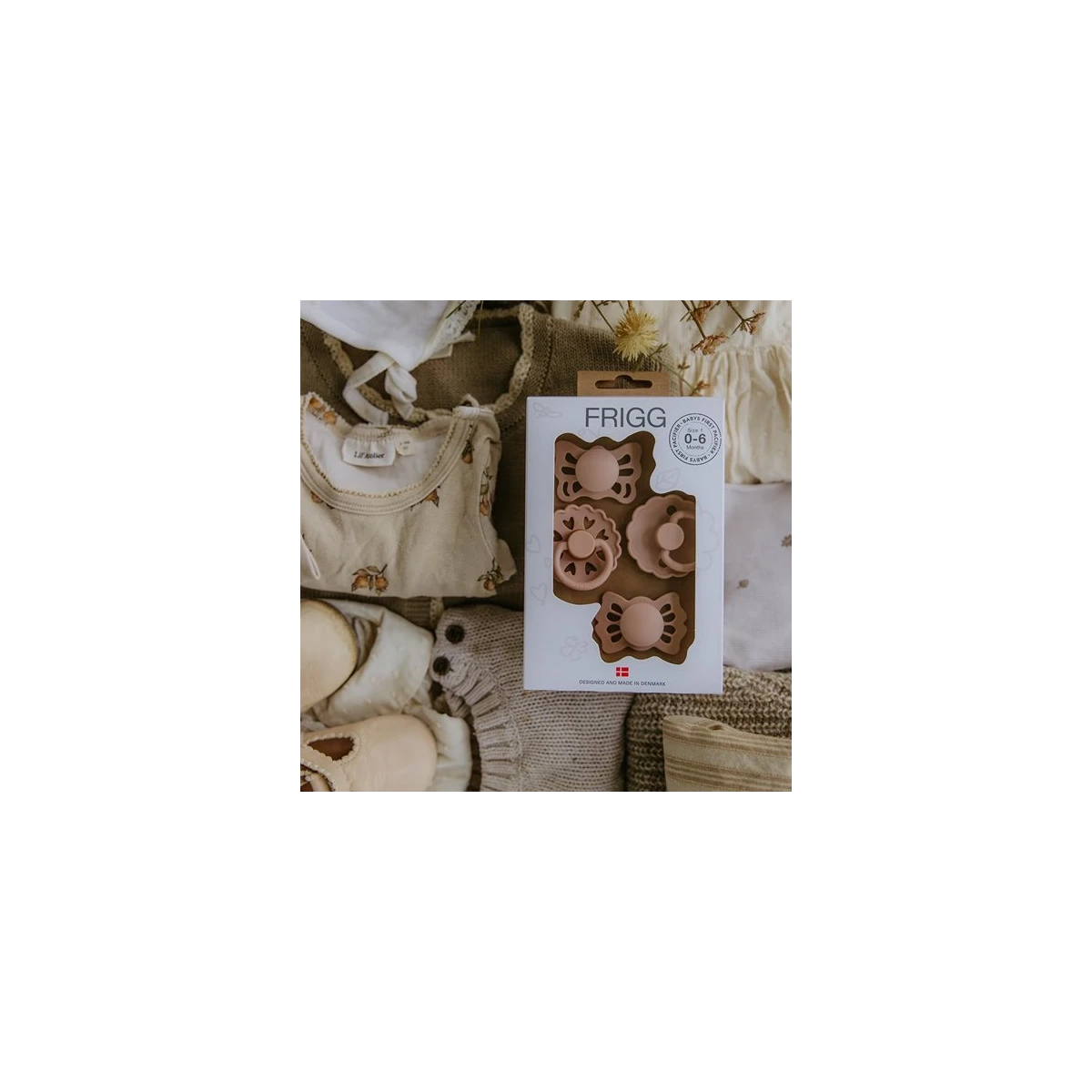 FRIGG Zestaw startowy: 4 smoczki uspokajające Floral Heart Blus