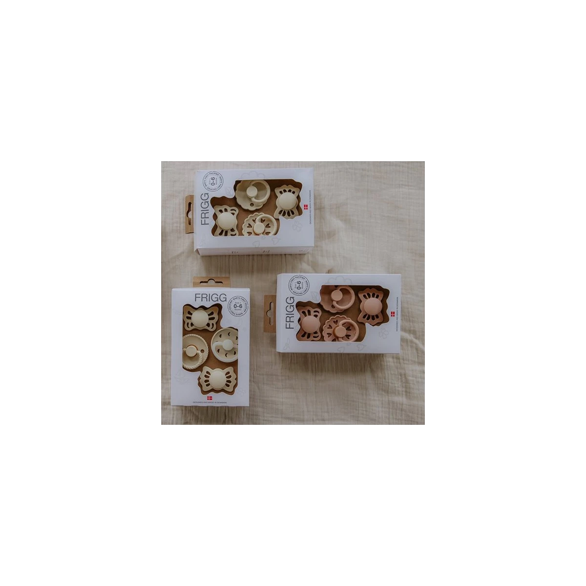 FRIGG Zestaw startowy: 4 smoczki uspokajające Moonlight Sailing -