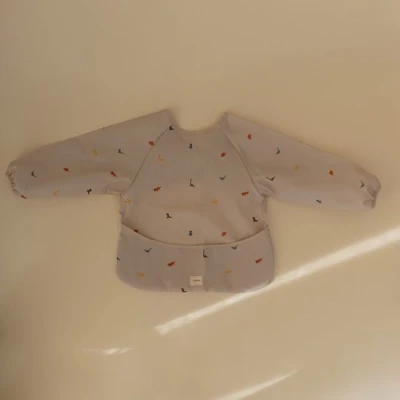 Mushie Śliniak z Rękawami Dinosaurs