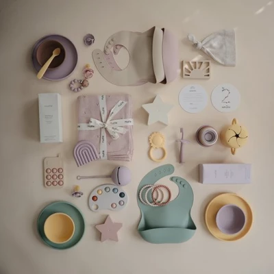 Mushie Silikonowy Talerzyk dla Dziecka z Przyssawką Soft Lilac