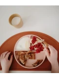 Mushie Silikonowy Talerzyk Dzielony dla Dziecka Blush