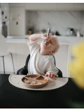 Mushie Silikonowy Talerzyk Dzielony dla Dziecka Natural