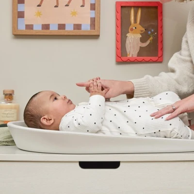 Shnuggle Mata do Przewijania z Pianki Squishy Ivory