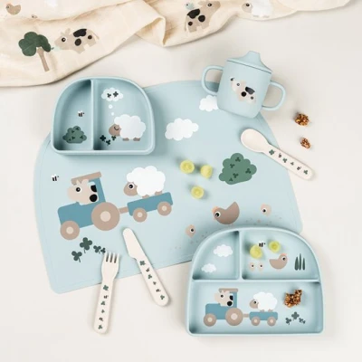 Done by Deer Kubek Silikonowy z Ustnikiem 2w1 Tiny Farm Blue