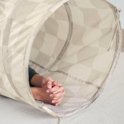 3 Sprouts Tunel do Zabawy Checkerboard Beige