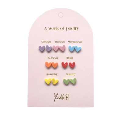 YUKO B. Kolczyki „TYDZIEŃ POEZJI” – Serca 7 par ( wersja angielska )