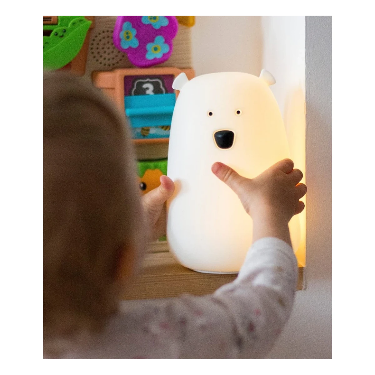 RABBIT & FRIENDS Miś Duży Lampka Silikonowa z Głośnikiem Biała | Pan Piksel
