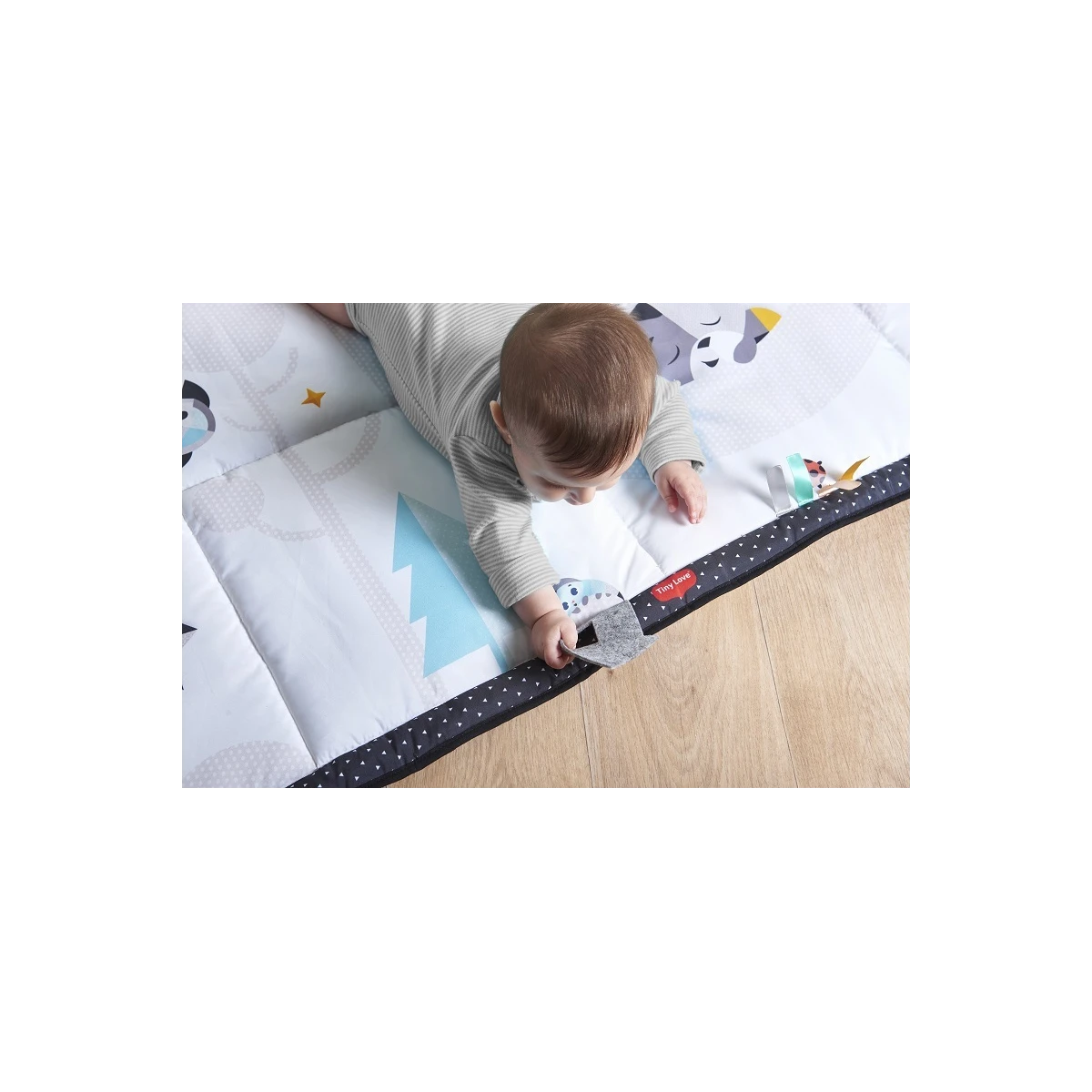 TINY LOVE Mata interaktywna Gigant 100x150 cm Magiczna Kraina czarno-biała