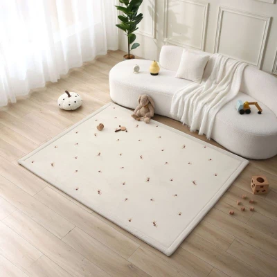 HAKUNA MATTE Mata piankowa dla dzieci Dywan do pokoju dziecięcego Coral Velvet z pianką memory 150 x 200 cm Kwiaty