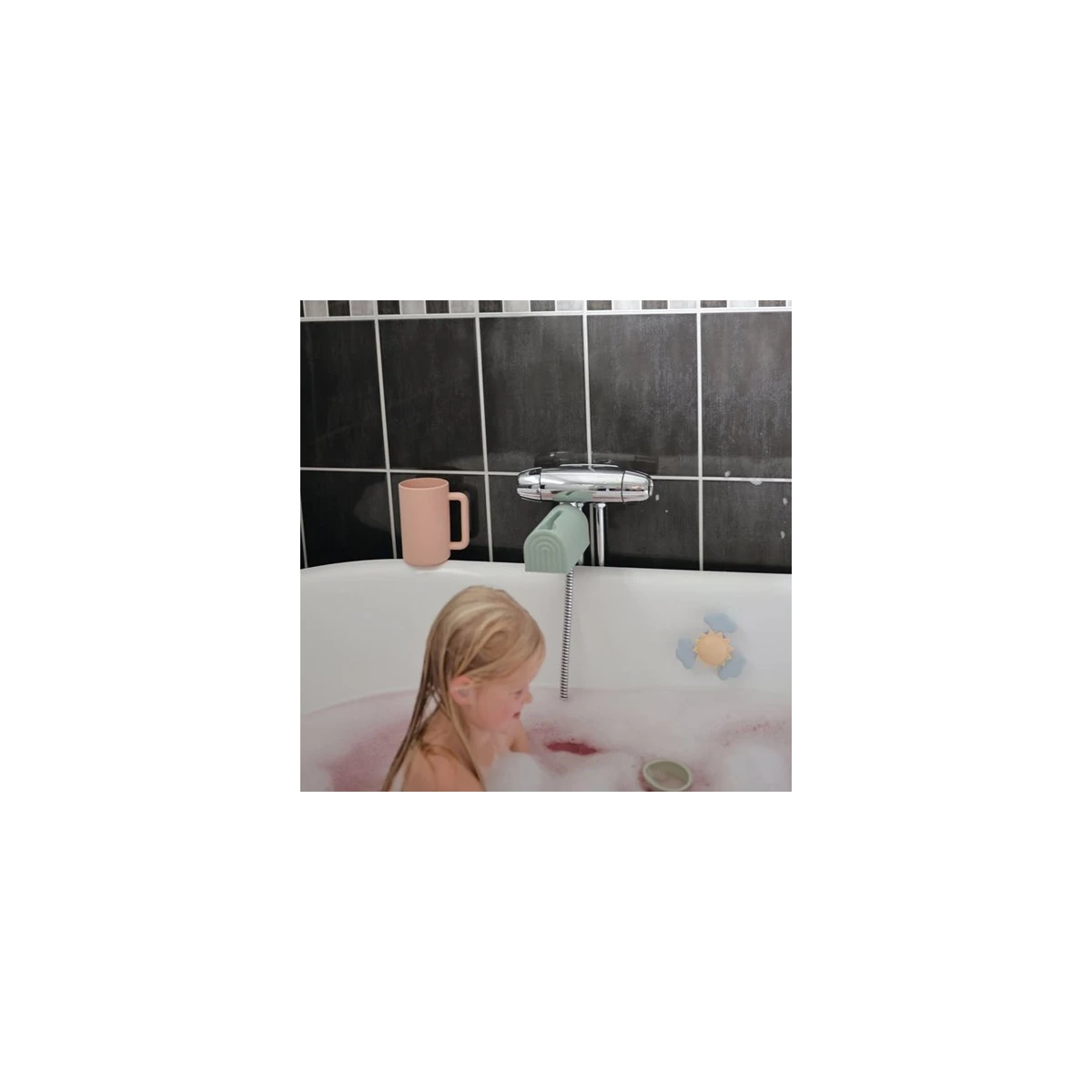 Mushie Silikonowy kubek do spłukiwania głowy Blush