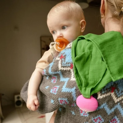 Oli & Carol Przytulanka z Gryzakiem Big Doudou Rzodkiewka Ramona