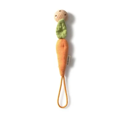 Oli & Carol Zawieszka do Smoczka Marchewka Cathy the Carrot