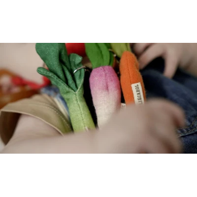 Oli & Carol Zawieszka do Smoczka Marchewka Cathy the Carrot
