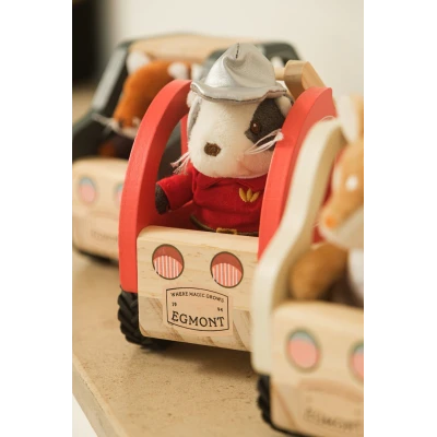 EGMONT TOYS Wóz strażacki z figurką przyjaciela mały