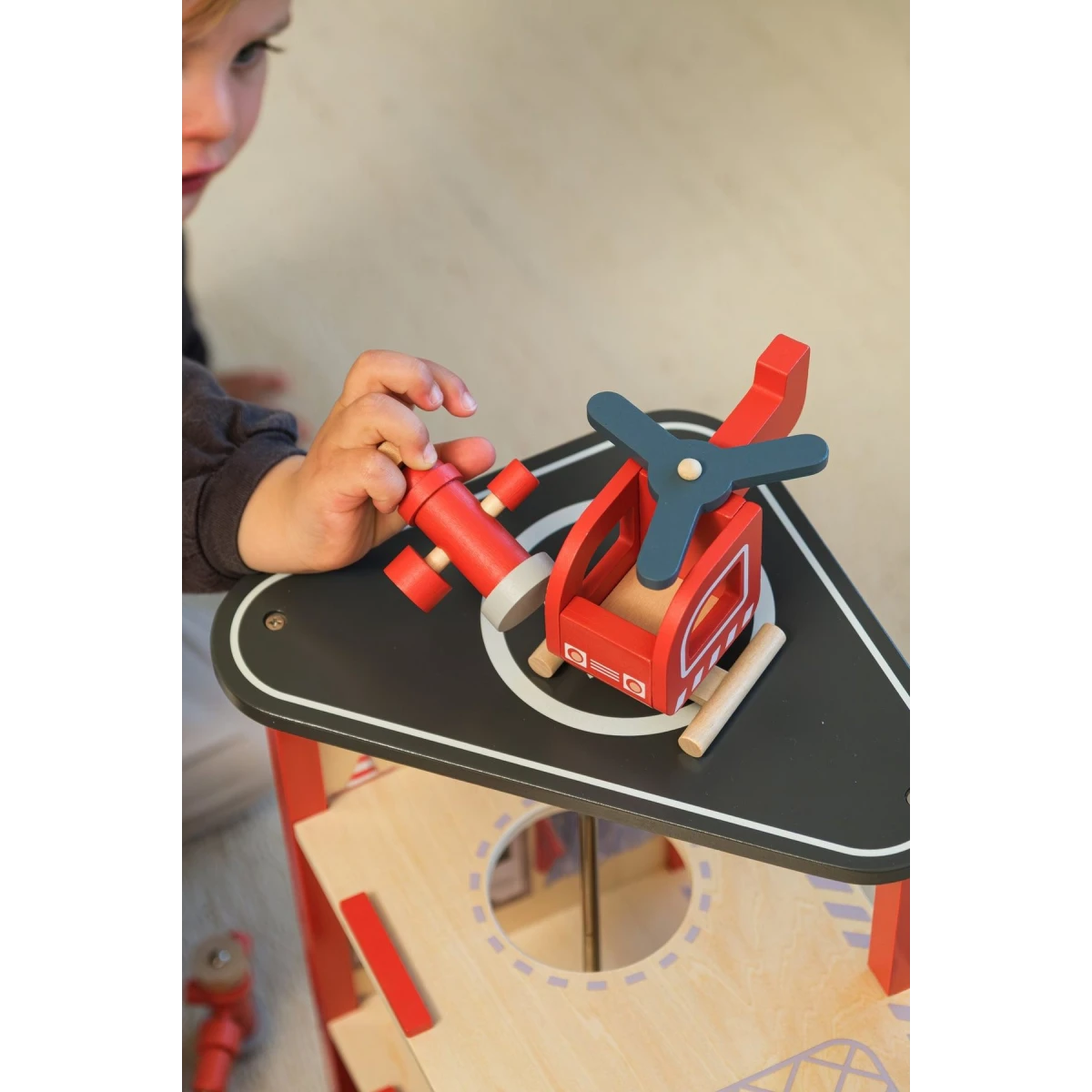 EGMONT TOYS Stacja strażacka duża z akcesoriami i figurką przyjaciela