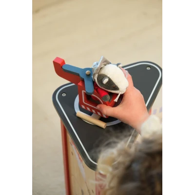 EGMONT TOYS Stacja strażacka duża z akcesoriami i figurką przyjaciela