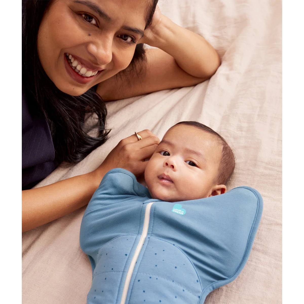 LOVE TO DREAM Otulacz Swaddle UP Rozmiar M 2.5 TOG Niebieskie kropeczki