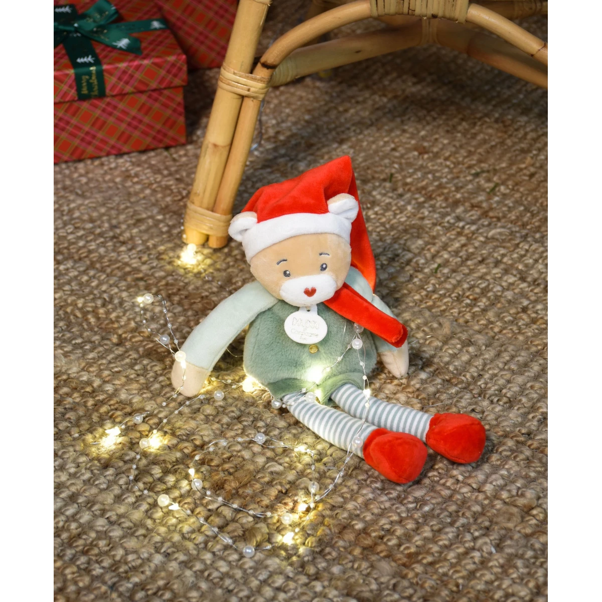 DOUDOU ET COMPAGNIE DOUDOU przytulanka chochlik świąteczny z domkiem  27 cm Farceur Cotillon
