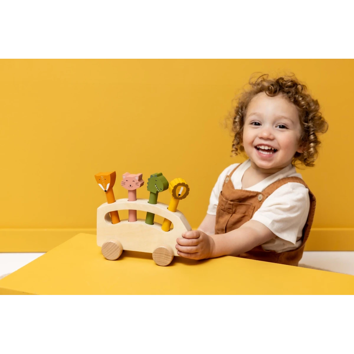 TRIXIE Drewniany autobus ze zwierzątkami pop-up Baby
