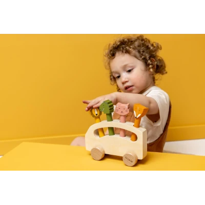 TRIXIE Drewniany autobus ze zwierzątkami pop-up Baby