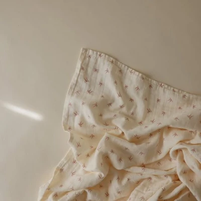 Mushie Otulacz z bawełny organicznej 120x120cm Bows
