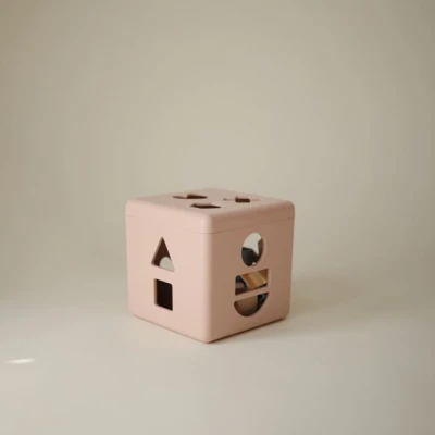 Mushie Sorter kształtów Petal