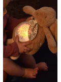 DOUDOU ET COMPAGNIE DOUDOU lampka projektor muzyczny króliczek Lapin Doudou Projection  19 cm beżowy piaskowy