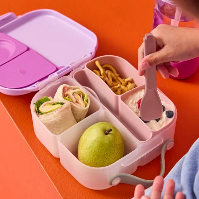 B.BOX Silikonowy wkład do mini lunchboxa z przegrodą na sztućce Berry