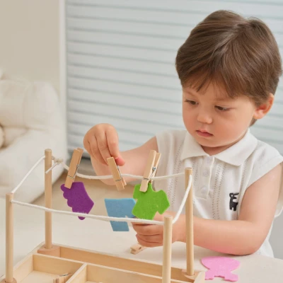 VIGA Drewniany Zestaw do Prania Suszarka Ubranka Klamerki Montessori 27 el